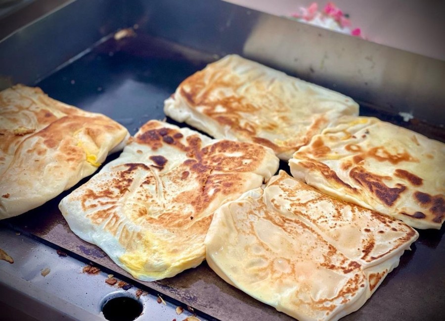 roti prata live station