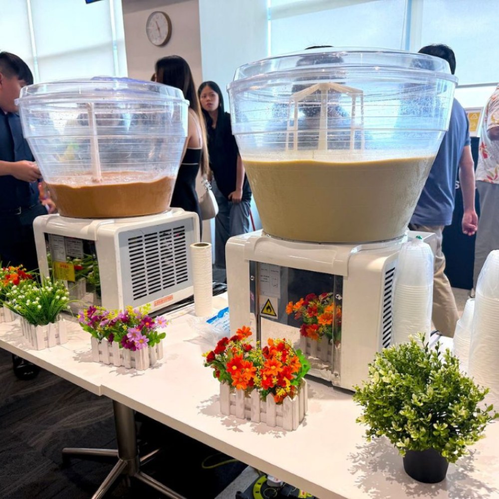 Large Drink Dispenser Live Station