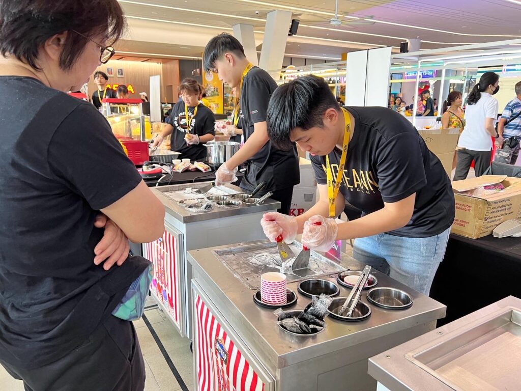 thai rolled ice cream live station