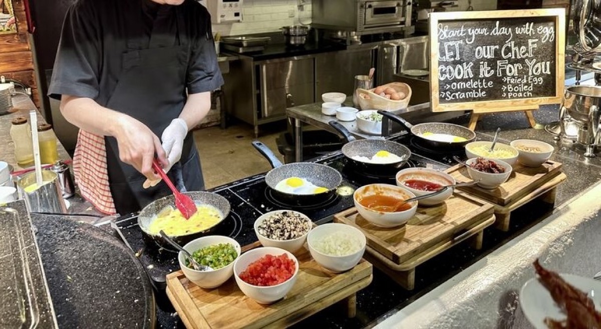 Breakfast Eggs Live Station Singapore